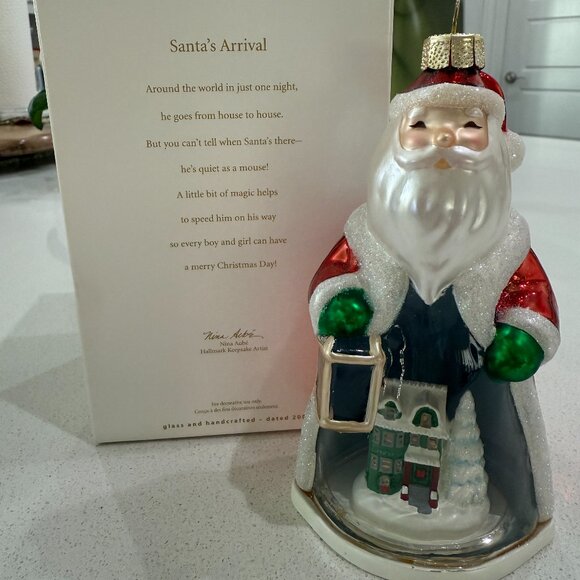 HALLMARK Keepsake Santa's Arrival 2009 - Picture 2 of 8